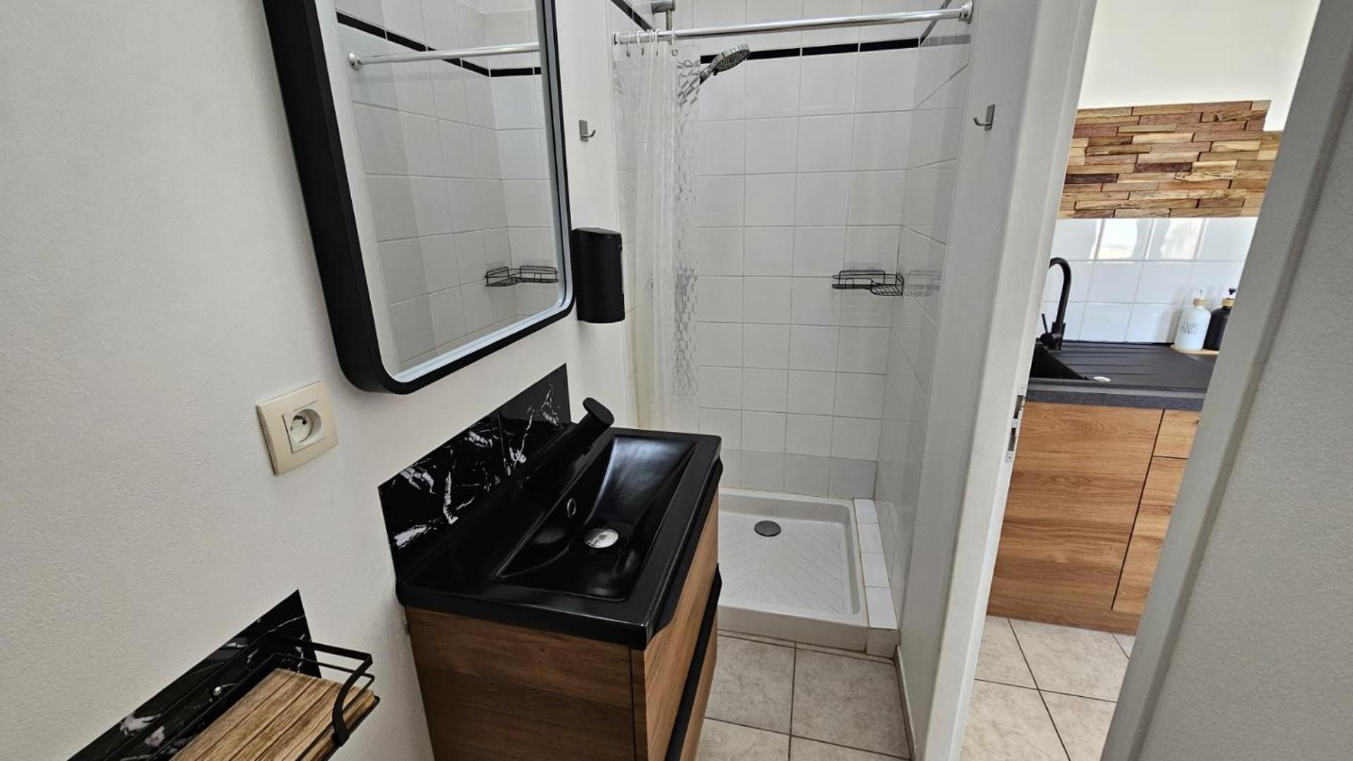 Bed To Rent - Maison Calme Avec Jacuzzi Sous Supplement Bordeaux Luaran gambar