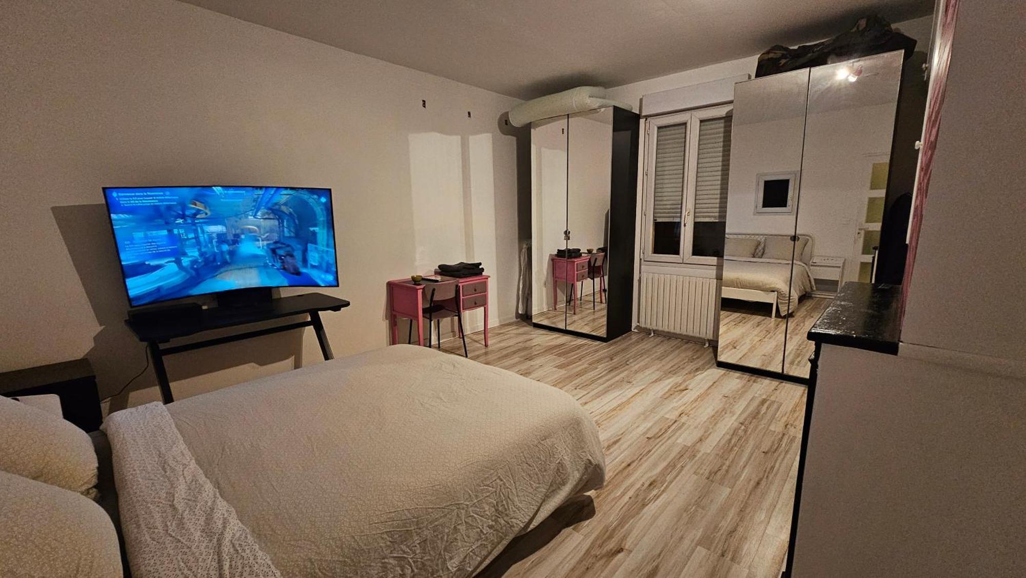 Bed To Rent - Maison Calme Avec Jacuzzi Sous Supplement Bordeaux Luaran gambar