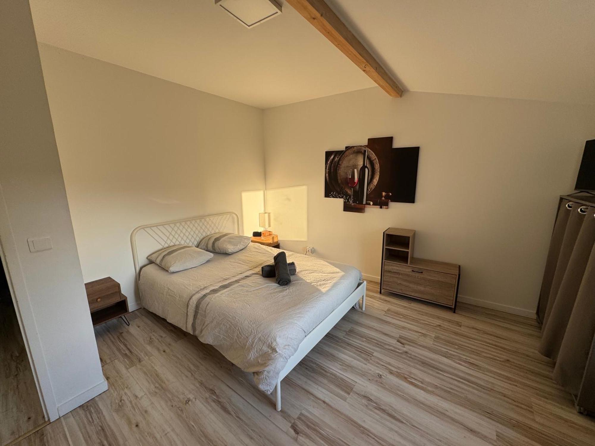 Bed To Rent - Maison Calme Avec Jacuzzi Sous Supplement Bordeaux Luaran gambar