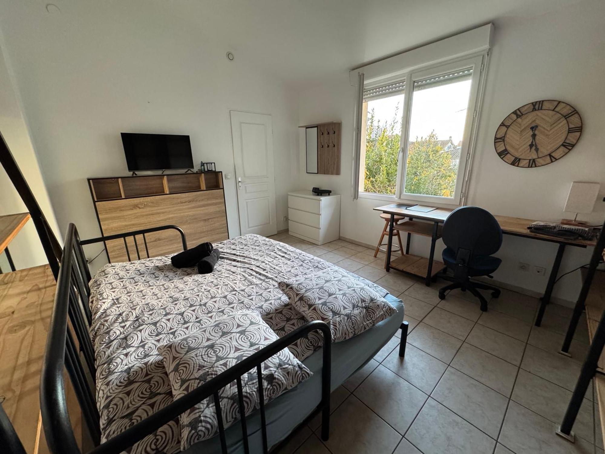 Bed To Rent - Maison Calme Avec Jacuzzi Sous Supplement Bordeaux Luaran gambar