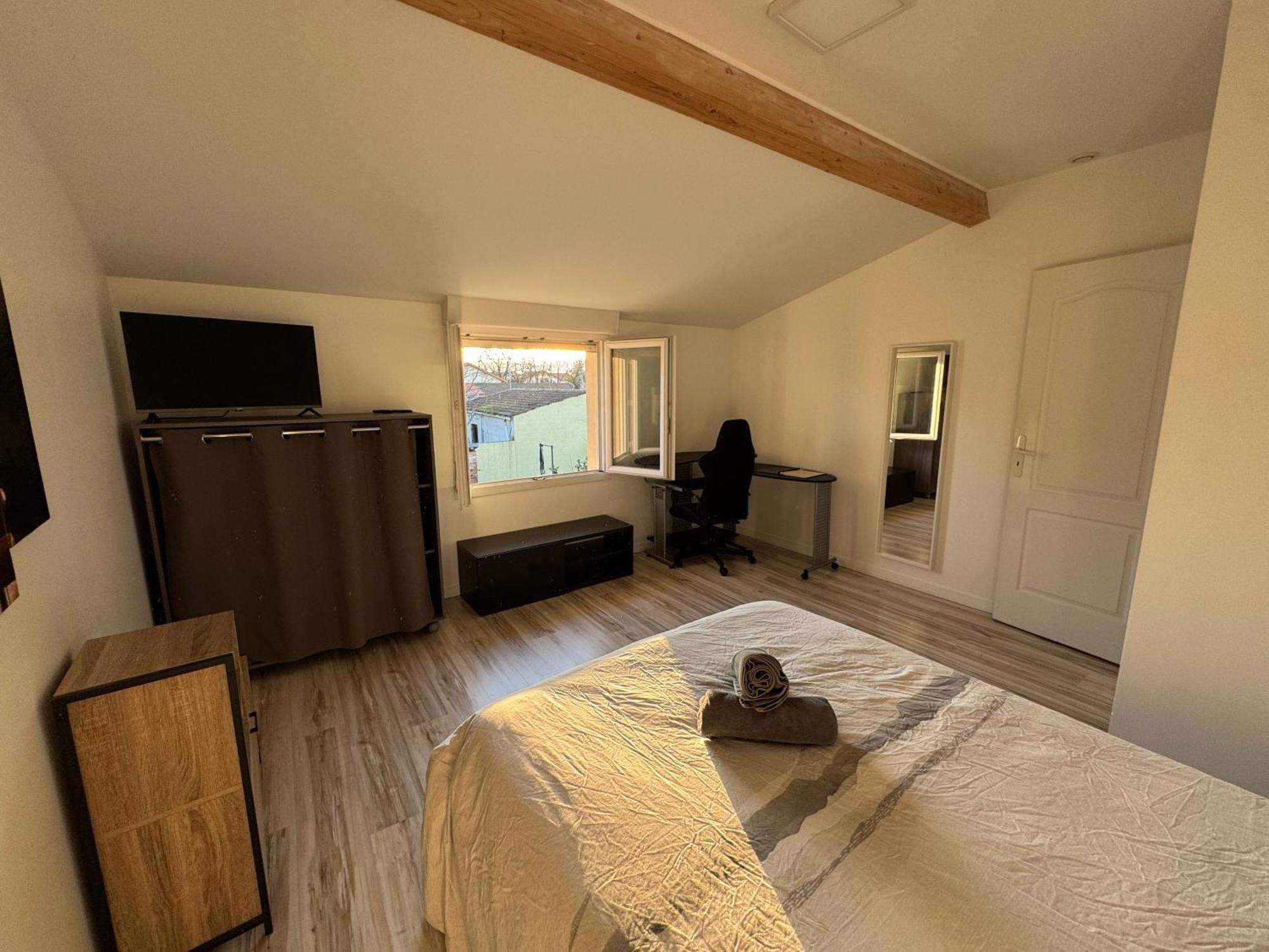 Bed To Rent - Maison Calme Avec Jacuzzi Sous Supplement Bordeaux Luaran gambar